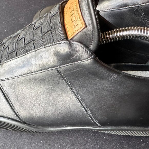 Louis Vuitton Black Leather Classic Loafers – Timeless Parisian Elegance Size 41 - Picture 4 of 6